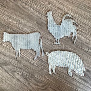 Metal Farmhouse Decor